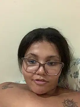 Snapshot of viviboraaaa chatting on 20, 4, 2026 viviboraaaa online show from 20, 4, 2026