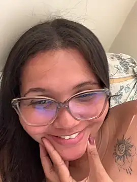 Snapshot of viviboraaaa chatting on 25, 4, 2026 viviboraaaa online show from 25, 4, 2026
