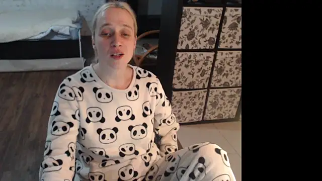 Snapshot of Sweet_hot_shrmp chatting on 1, 5, 2026 Sweet hot shrmp online show from 1, 5, 2026
