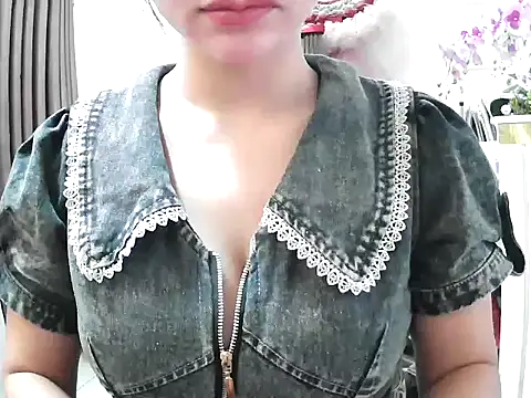 Snapshot of Lyna_2k chatting on 11, 6, 2026 Lyna 2k online show from 11, 6, 2026