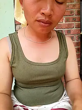 Snapshot of cat-kat chatting on 25, 6, 2026 cat-kat online show from 25, 6, 2026