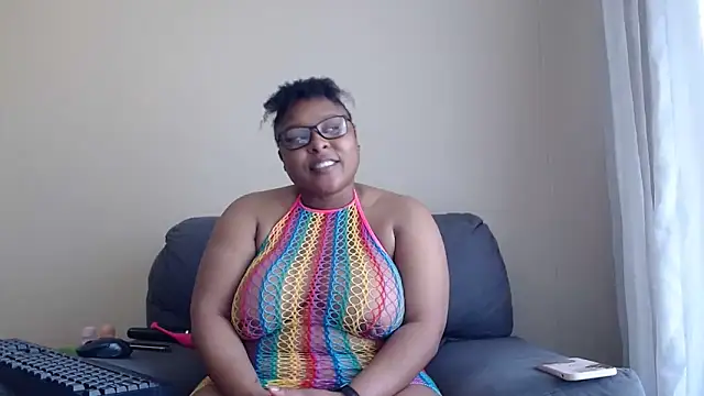Snapshot of xxZoeyx chatting on 23, 5, 2026 xxZoeyx online show from 23, 5, 2026