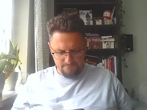 19cmSlave online show from 14, 7, 2026