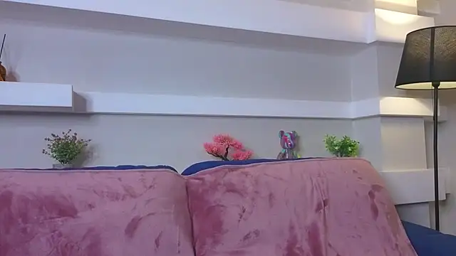 Snapshot of TeshaDurrell chatting on 19, 5, 2026 TeshaDurrell online show from 19, 5, 2026