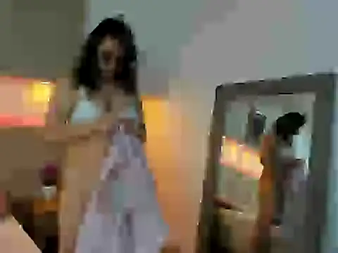 Ellaa honey online show from 4, 4, 2026