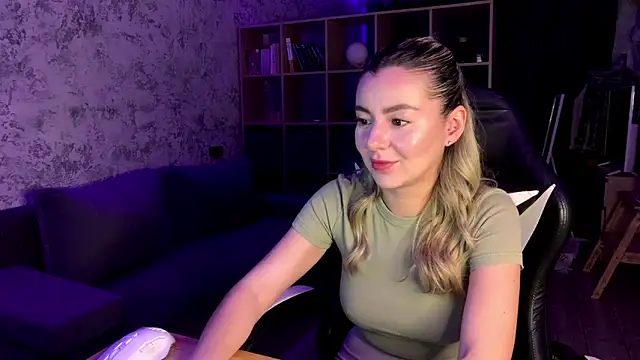 Snapshot of SandyKiss_ chatting on 28, 5, 2026 SandyKiss online show from 28, 5, 2026