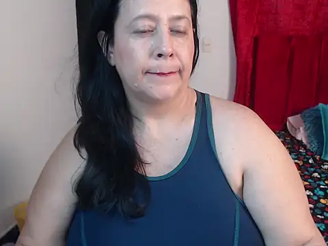 Snapshot of carlareyesk977 chatting on 25, 5, 2026 carlareyesk977 online show from 25, 5, 2026