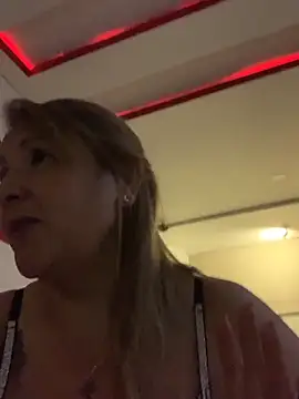 Snapshot of Ambar_Hoot chatting on 31, 3, 2026 Ambar Hoot online show from 31, 3, 2026