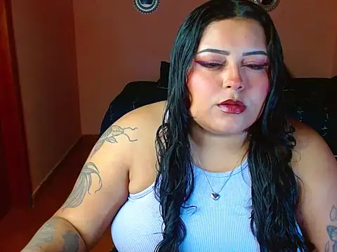 Snapshot of LunaAddittion chatting on 4, 5, 2026 LunaAddittion online show from 4, 5, 2026