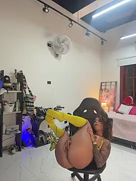Snapshot of CocoaParadise_ chatting on 24, 4, 2026 CocoaParadise online show from 24, 4, 2026