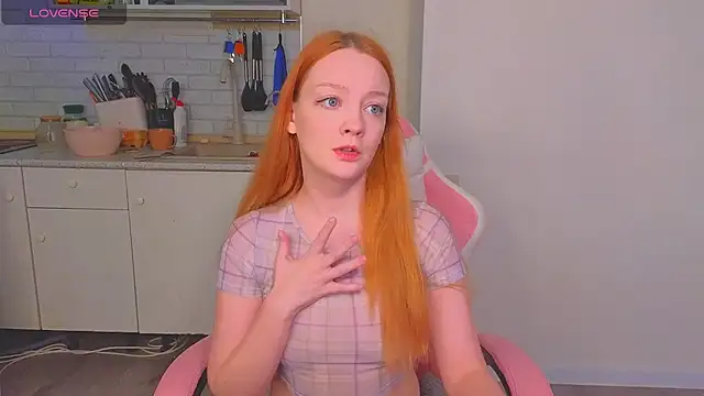 Snapshot of Sun__shiine chatting on 4, 4, 2026 Sun shiine online show from 4, 4, 2026