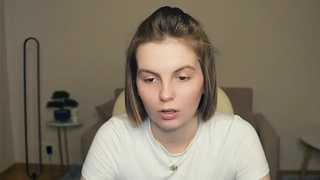 AnnaSchroen online show from 10, 4, 2026