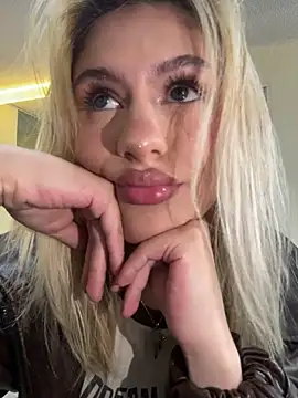 Lia fire online show from 20, 5, 2026