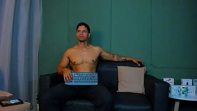 Snapshot of dominc_berry chatting on 18, 7, 2026 dominc berry online show from 18, 7, 2026