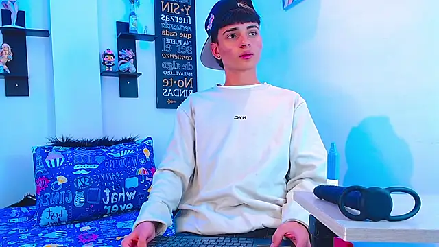 milo hot  online show from 13, 4, 2026