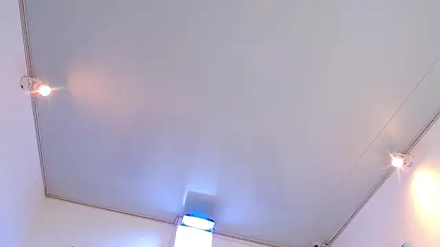 milo hot  online show from 15, 4, 2026