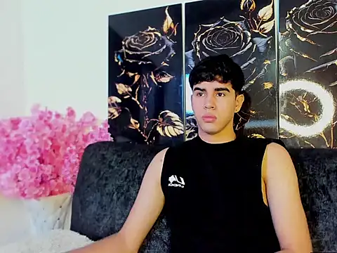 Snapshot of Andy_wood chatting on 6, 4, 2026 Andy wood online show from 6, 4, 2026