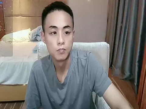 Snapshot of davidboys chatting on 13, 4, 2026 davidboys online show from 13, 4, 2026