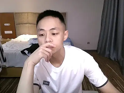 Snapshot of davidboys chatting on 28, 4, 2026 davidboys online show from 28, 4, 2026