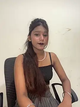 Snapshot of Cutiepie- chatting on 22, 4, 2026 Cutiepie- online show from 22, 4, 2026
