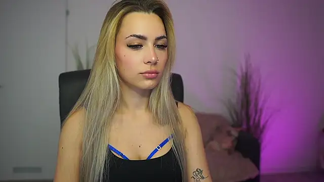 LegallyBlonde18 online show from 14, 4, 2026