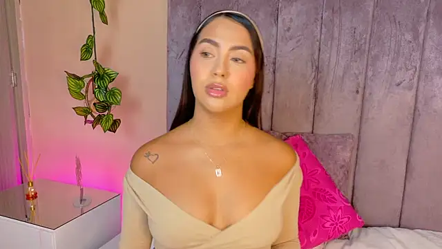 Snapshot of angelicaa_garcia chatting on 26, 4, 2026 angelicaa garcia online show from 26, 4, 2026