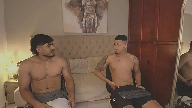 Maxi and Ares online show from 25, 5, 2026
