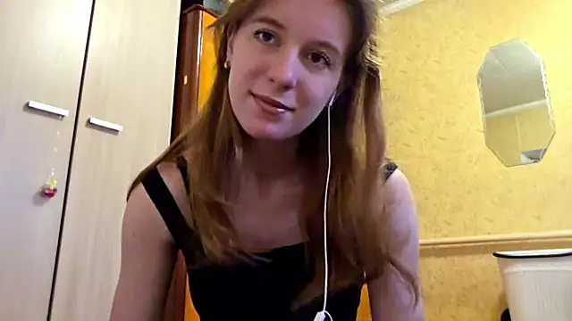 Snapshot of DonnaKuc chatting on 9, 4, 2026 DonnaKuc online show from 9, 4, 2026