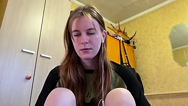 Snapshot of DonnaKuc chatting on 22, 4, 2026 DonnaKuc online show from 22, 4, 2026