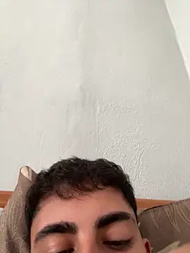 Snapshot of youmeloveyou chatting on 7, 4, 2026 youmeloveyou online show from 7, 4, 2026