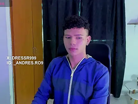 sebascuterouss online show from 19, 4, 2026