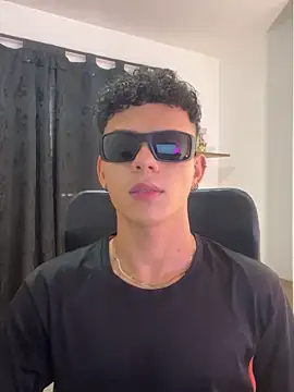 sebascuterouss online show from 12, 5, 2026