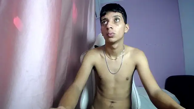 Snapshot of Yei_lee_ chatting on 18, 5, 2026 Yei lee online show from 18, 5, 2026