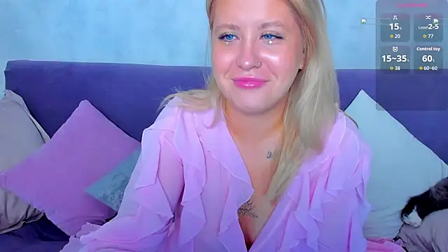 Snapshot of Simply_Alex chatting on 8, 6, 2026 Simply Alex online show from 8, 6, 2026