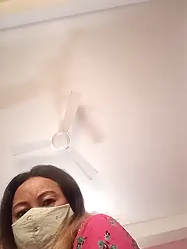 Bristy BigBoobs online show from 3, 4, 2026