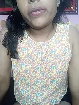 Snapshot of Super_Girl-11 chatting on 5, 4, 2026 Super Girl-11 online show from 5, 4, 2026