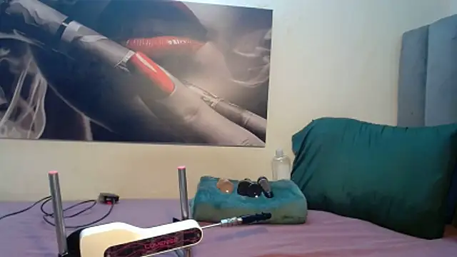 Lola-77 online show from 17, 5, 2026