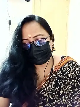 Snapshot of monisha_cam chatting on 4, 6, 2026 monisha cam online show from 4, 6, 2026