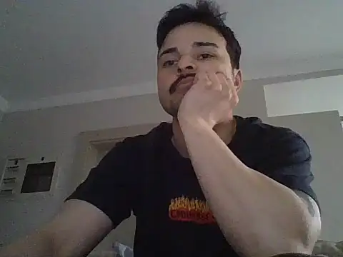 Snapshot of Hayat2Bilet chatting on 13, 4, 2026 Hayat2Bilet online show from 13, 4, 2026