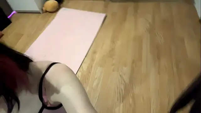 WifeAileen online show from 2, 4, 2026