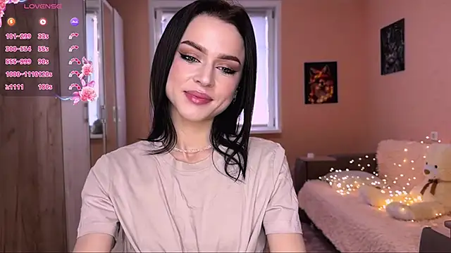 Snapshot of PlayfulLea chatting on 13, 4, 2026 PlayfulLea online show from 13, 4, 2026