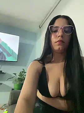 Snapshot of IsabelaRivers chatting on 10, 4, 2026 IsabelaRivers online show from 10, 4, 2026