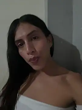 luna duque online show from 13, 6, 2026