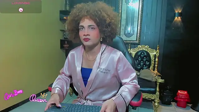 Snapshot of Sharlotte_Jones chatting on 27, 5, 2026 Sharlotte Jones online show from 27, 5, 2026