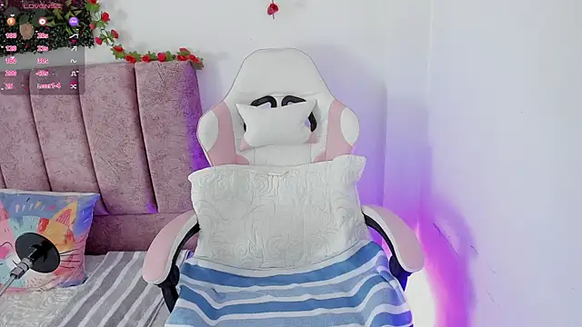 alisson boobs   online show from 16, 6, 2026