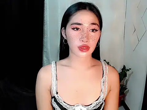 Snapshot of urasiankylie chatting on 6, 5, 2026 urasiankylie online show from 6, 5, 2026