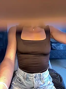 latinacaro- online show from 11, 6, 2026