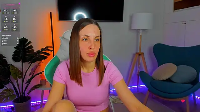 Snapshot of Liil_Peach chatting on 23, 4, 2026 Liil Peach online show from 23, 4, 2026