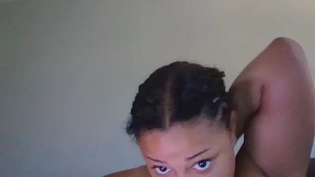 Snapshot of madzbailey chatting on 7, 7, 2026 madzbailey online show from 7, 7, 2026