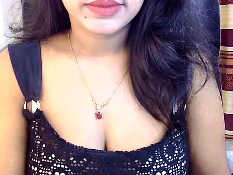 Snapshot of Noor_Zarin chatting on 4, 5, 2026 Noor Zarin online show from 4, 5, 2026
